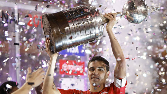 Internacional v Chivas Guadalajara - 2010 Copa Santander Libertadores