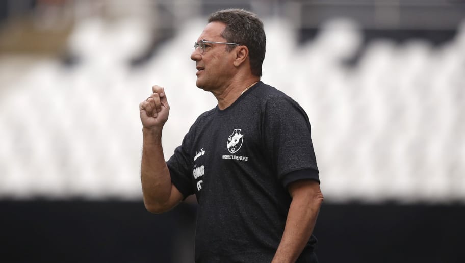 Luxa surpreende em lista para jogo contra o Avaí e traz de volta dois jogadores 'encostados' - 1