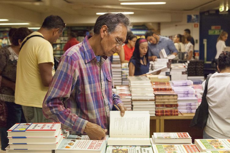 Navio biblioteca