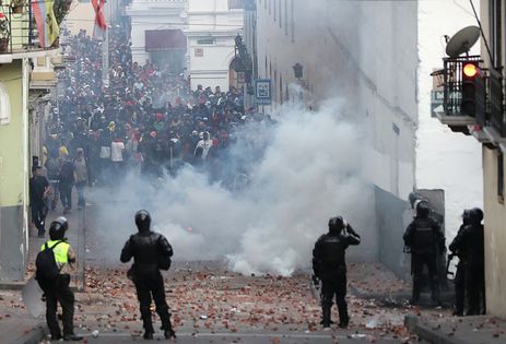 Protesto contra as medidas de austeridade do presidente do Equador, Lenin Moreno, em Quito