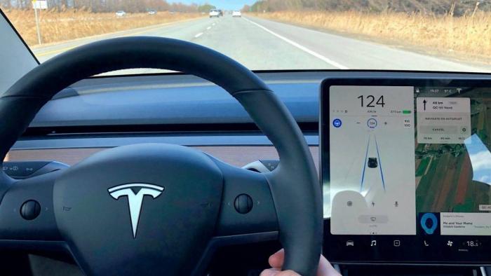 Piloto automático da Tesla é 9 vezes mais seguro do que a direção comum - 1