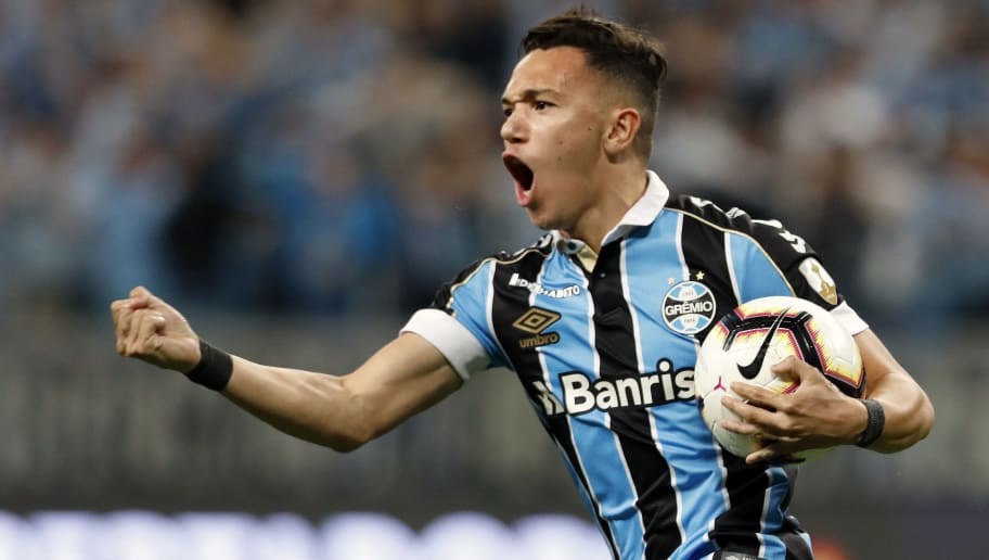 PSG, Roma e Porto querem Pepê, mas valor não agrada o Grêmio; Romildo Bolzan se manifesta - 1