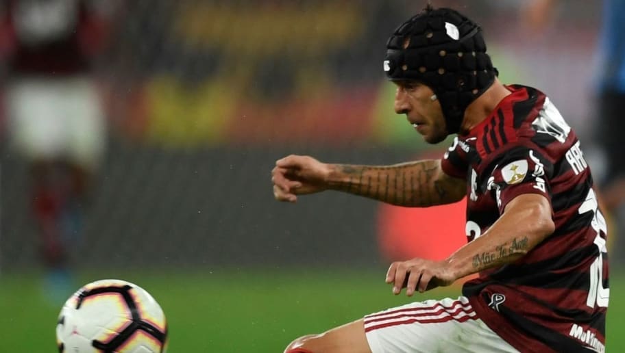 Rafinha revela que usou capacete de Cech e agradece a David Luiz por envio - 1