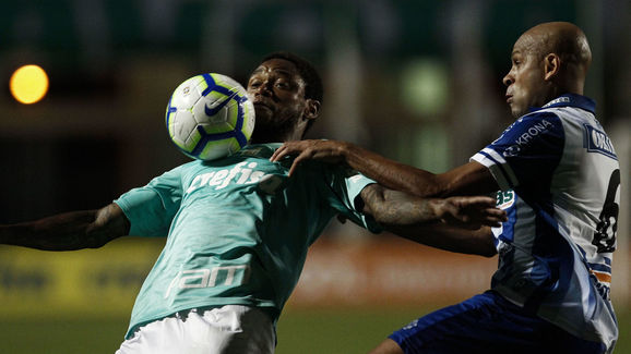 Luiz Adriano,Carlinhos