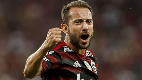 Everton Ribeiro