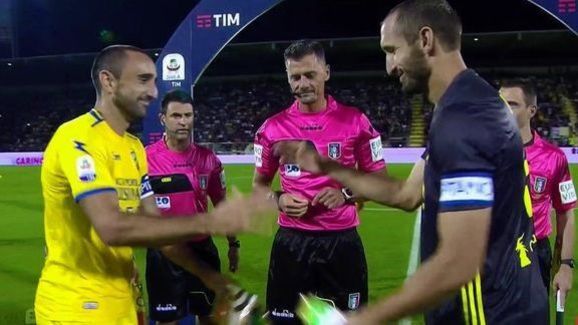 6 jogadores que encontraram seus 'gêmeos' no futebol - 4