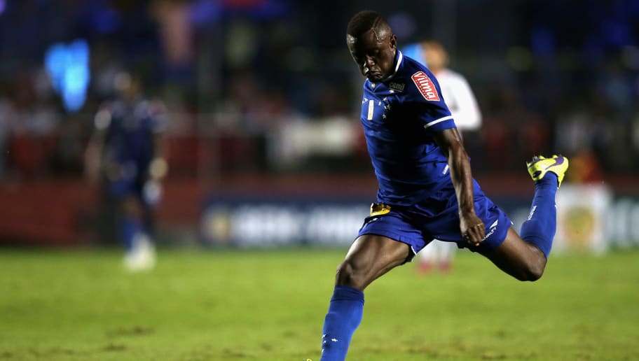 Abel Braga cogita, com razão, um novo teste no ataque do Cruzeiro - 1