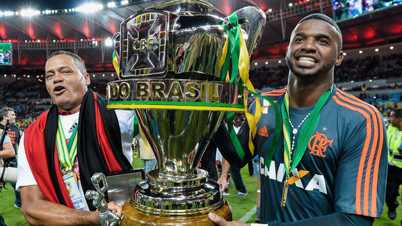 Flamengo v Atletico Paranaense - Brazilian Cup 2013 Final