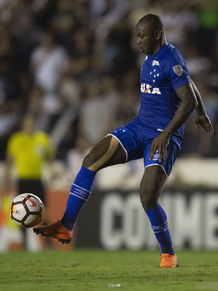 FBL-LIBERTADORES-VASCO-CRUZEIRO