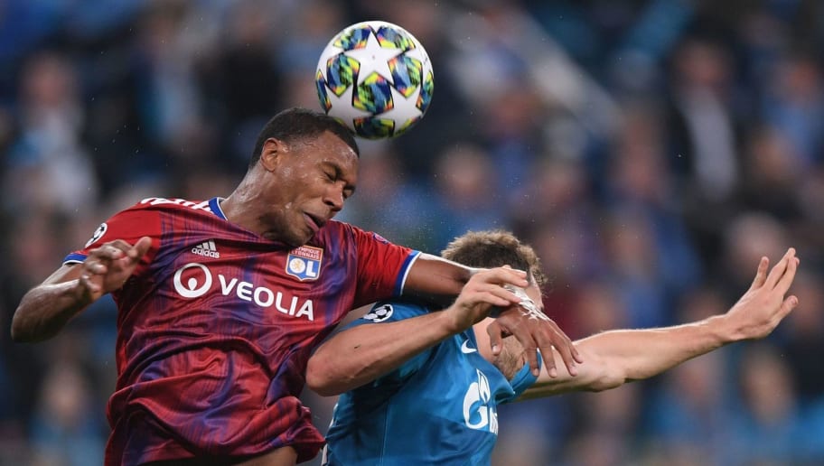 Boa opção? Corinthians sonda situação de zagueiro do Lyon, da França - 1