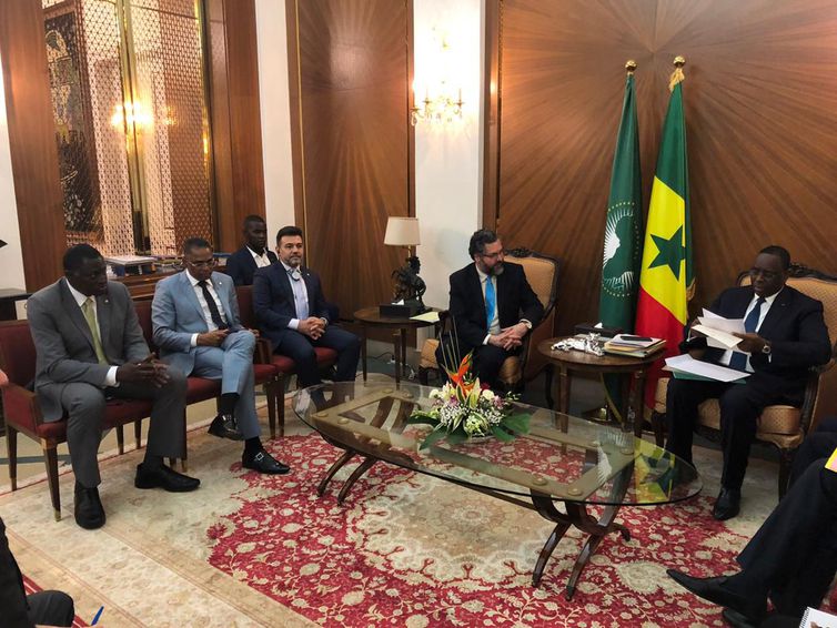 chanceler Ernesto Araújo, durante encontro com o presidente do Senegal, Macky Sall