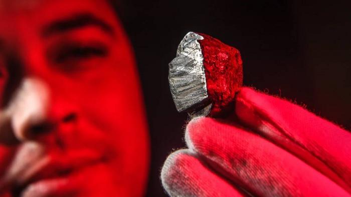 Cientistas descobrem um mineral extraterrestre em meteorito australiano - 1