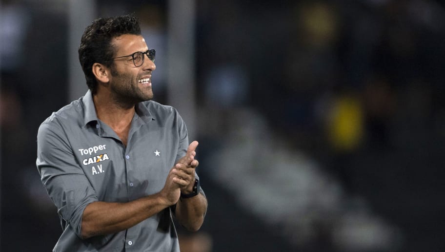 Com aval de Alberto Valentim, Botafogo prioriza renovar com jovem atacante valorizado no mercado - 1