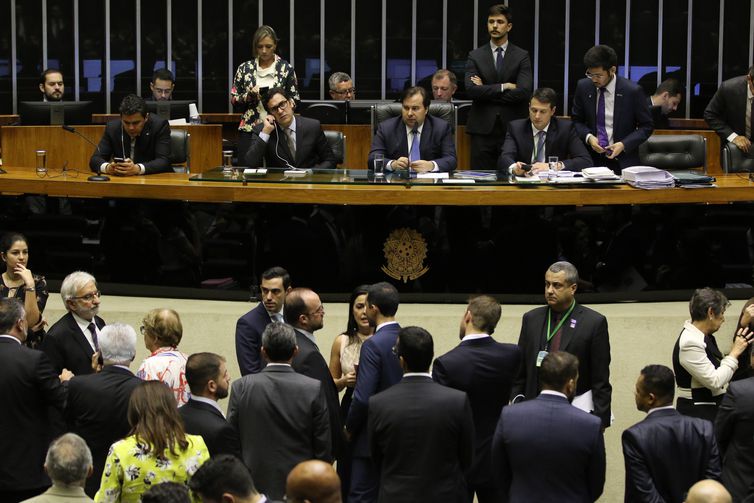 O Plenário da Câmara dos Deputados analisa a Medida Provisória 886/19, que reformula novamente a estrutura do Poder Executivo