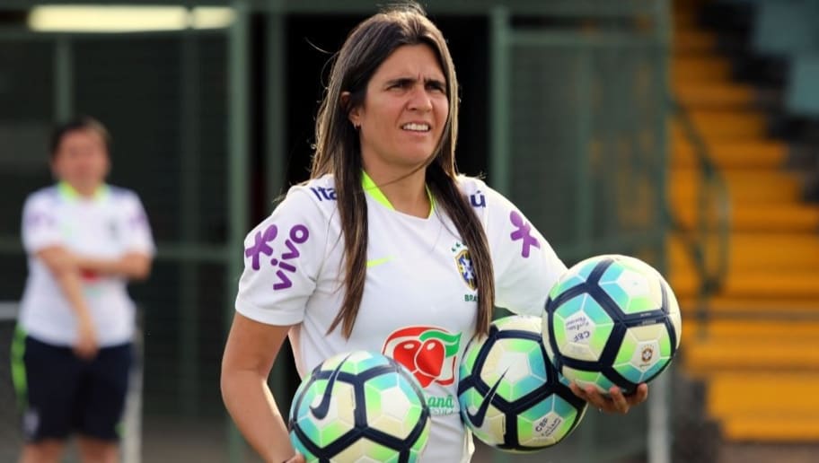Ex-treinadora do Santos, Emily Lima assumirá Seleção Feminina do Equador - 1
