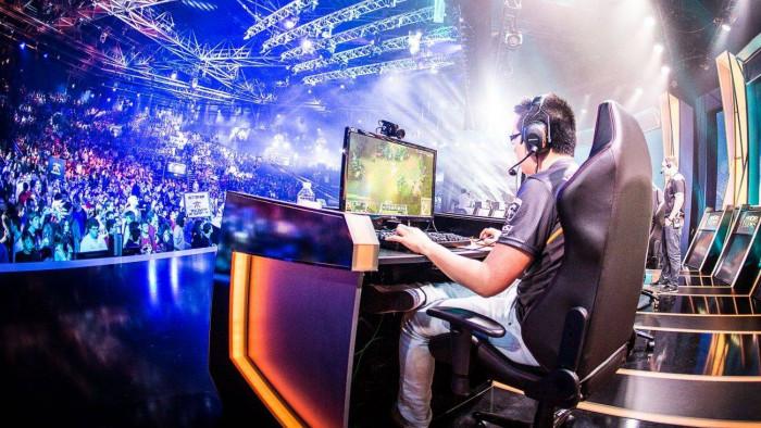 Forbes destaca a importância dos e-sports em sua lista 