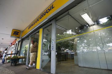 Brasília - Agências do Banco do Brasil vão funcionar de tarde por causa do jogo da seleção