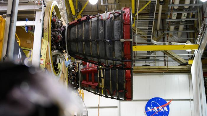 NASA finaliza foguete SLS, que levará astronautas de volta à Lua - 1