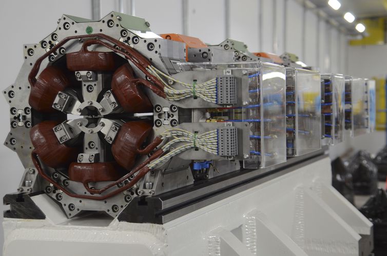 O projeto Sirius, que tem como objetivo gerar luz síncroton em aceleradores de elétrons, é inaugurado no Centro Nacional de Pesquisa em Energias Materiais - CNPEM.