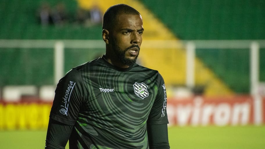 Reforço na área: Botafogo acerta contratação de zagueiro ex-Figueirense - 1