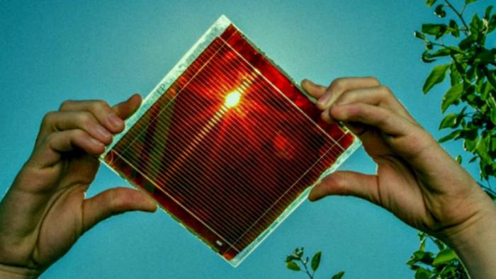 Tecnologia de spray com IA pode transformar qualquer superfície em painel solar - 1