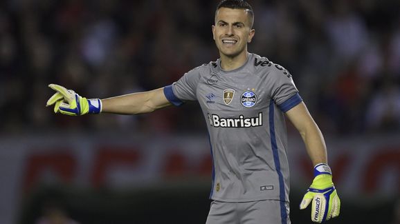 FBL-LIBERTADORES-RIVER-GREMIO