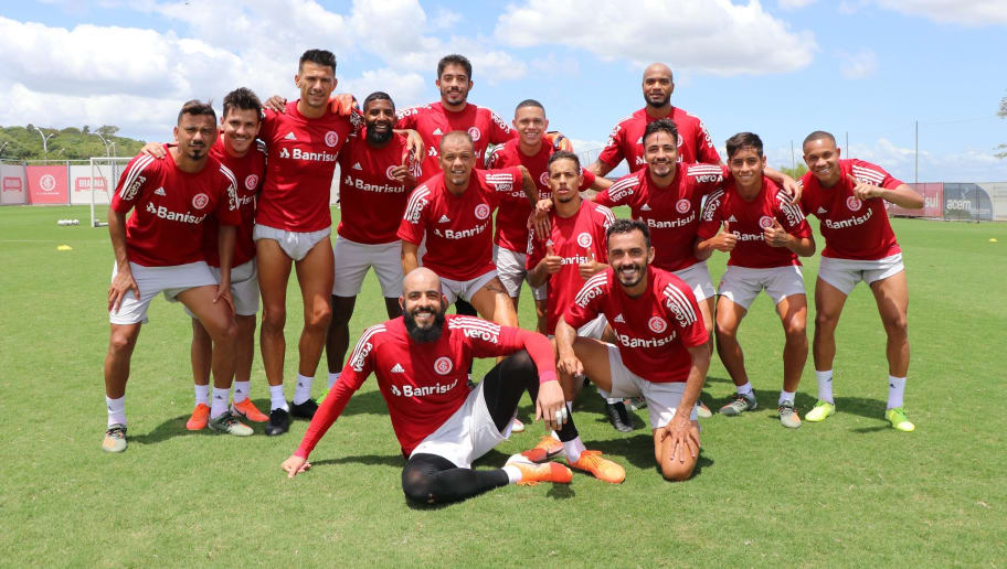 Atacante fora dos planos de Coudet é liberado e deverá acertar com o Fluminense - 1