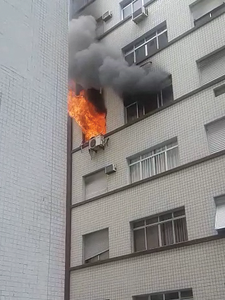 Celular superaquece e causa incêndio em São Paulo - 2
