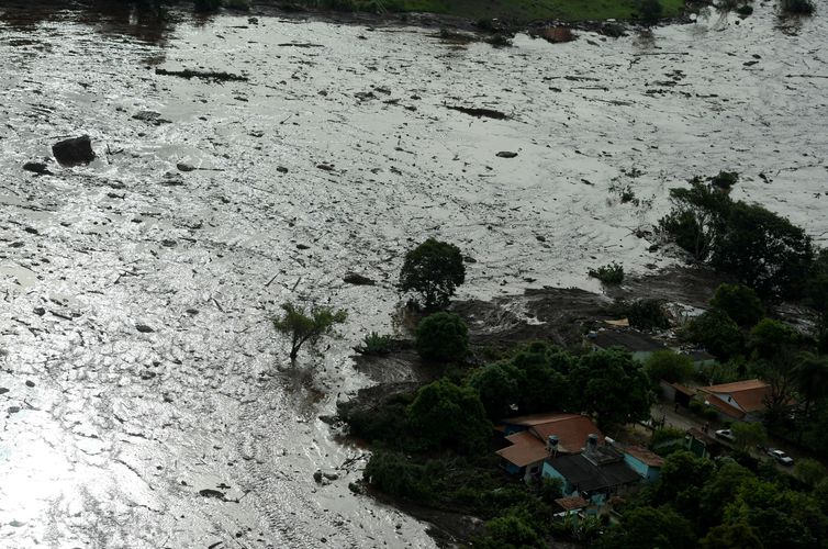 General view from above of a dam owned by Brazilian miner Vale SA that burst, in Brumadinho, Brazil January 25, 2019. REUTERS/Washington Alves