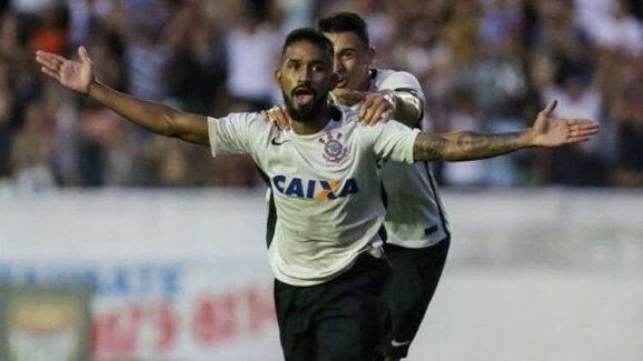 Descartado por Tiago Nunes, Corinthians renova contrato de revelação antes de empréstimo ao Sport - 2