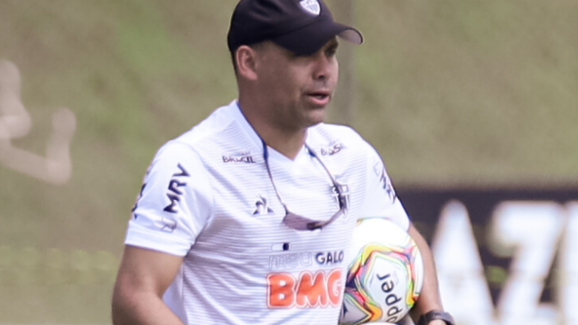 Dudamel fala sobre reforços e a busca por um centroavante; Galo perde dupla para os próximos jogos - 2