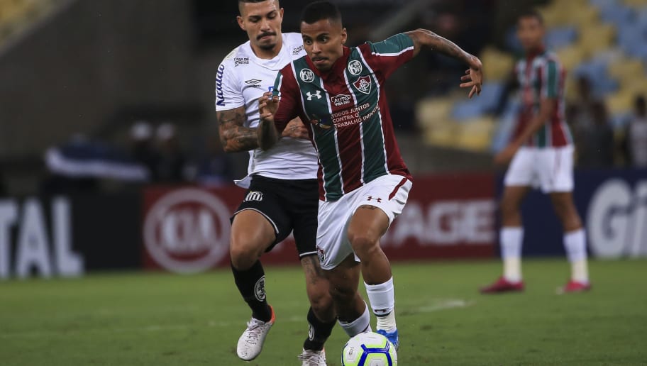 Fluminense mantém base e briga por reforços estrangeiros - 1