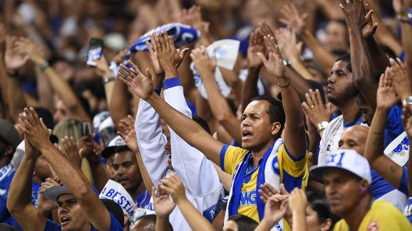 Cruzeiro v Huracan - Copa CONMEBOL Libertadores 2019