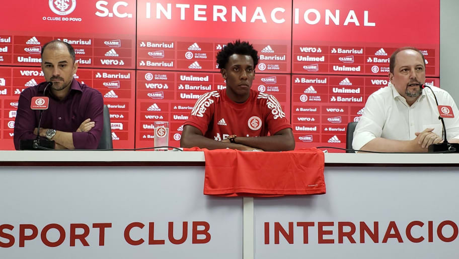 Para ser titular! Inter apresenta novo lateral, que já passou pela base do clube - 1