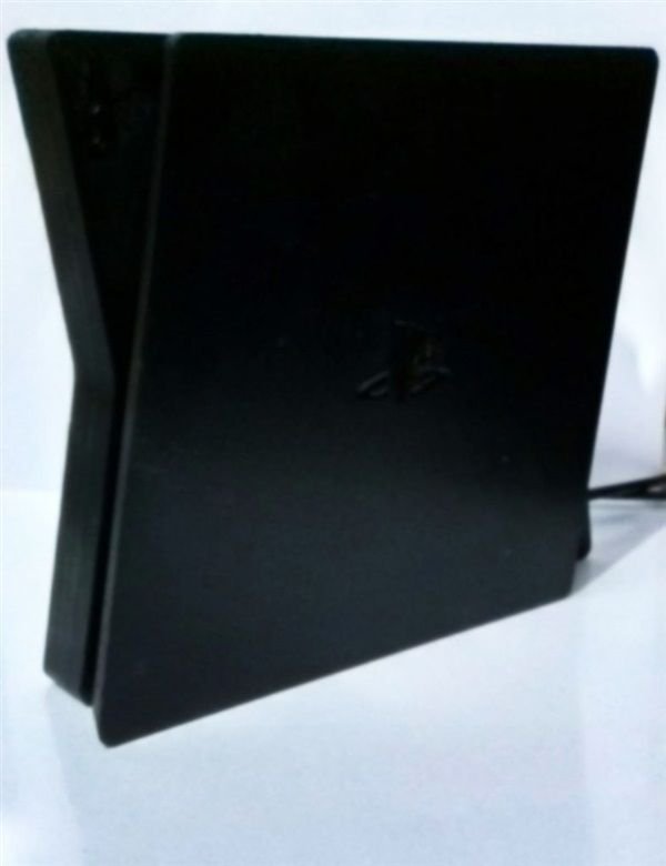PlayStation 5: protótipo revela visual semelhante ao da geração anterior - 2