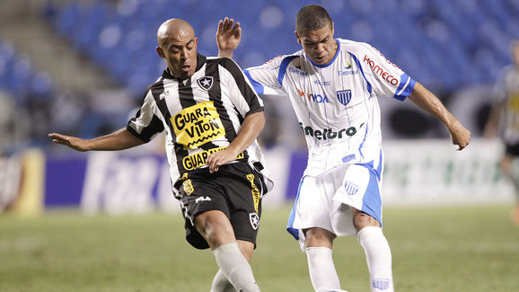 Botafogo v Avai - Brasil Cup 2011