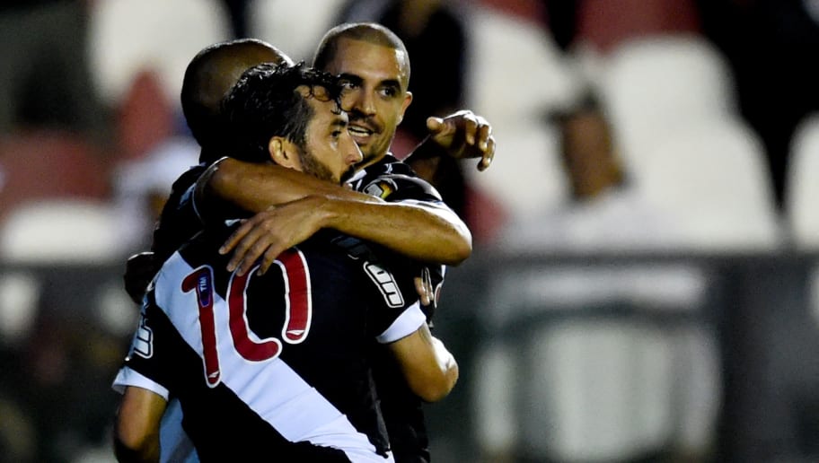 5 jogadores que atuaram recentemente no Vasco, mas você não deve lembrar - 1