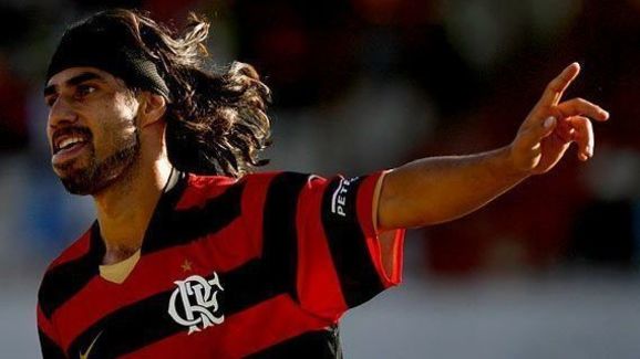 5 piores centroavantes que jogaram no Flamengo e fizeram o torcedor sofrer - 2