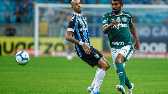 Diego Tardelli,Thiago Santos