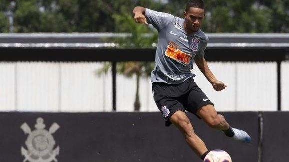 A pedido de Rogério Ceni, Fortaleza acerta contratação de meia-atacante do Corinthians - 2