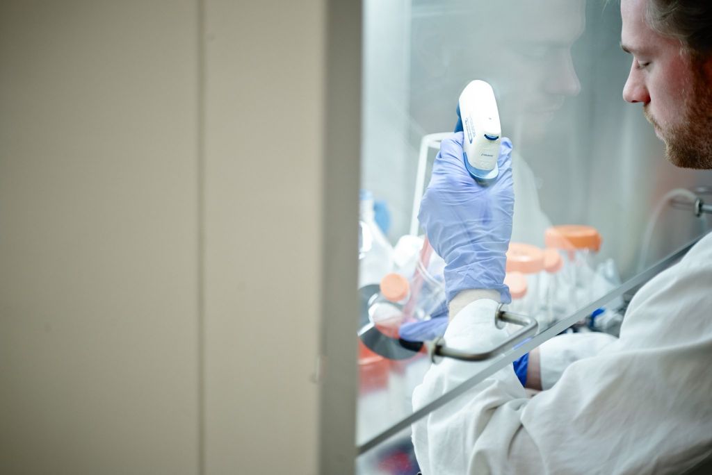 Com amostra de saliva, novo exame revela presença de coronavírus em 15 minutos - 2