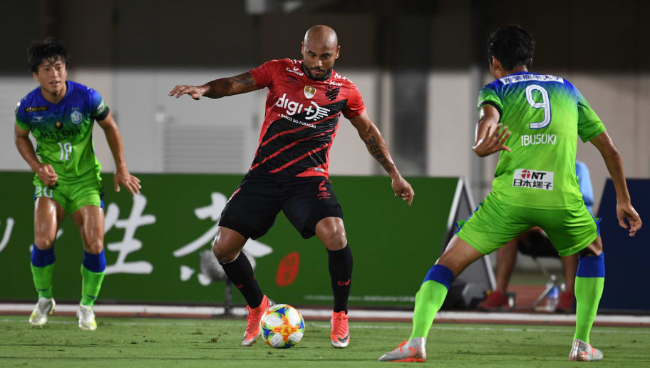 Dupla treina e fica à disposição de Dorival no Athletico, que não terá Jonathan contra o Flamengo - 1