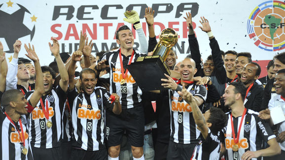 Atletico Mineiro v Lanús - Recopa Santander Sudamericana 2014