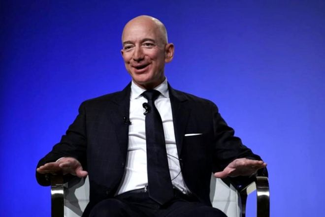 Jeff Bezos doa US$ 10 bilhões para 
