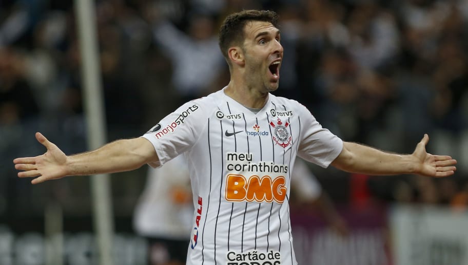 Mal na fita: jornal argentino 'detona' Corinthians ao exaltar Mauro Boselli - 1