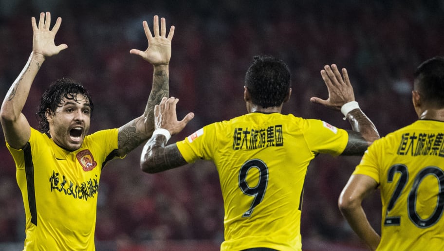 No mercado, Palmeiras está de olho em dois jogadores brasileiros na China - 1