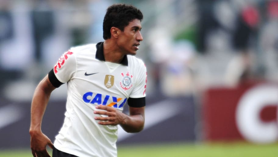 Paulinho treina no Corinthians e leva torcida alvinegra à loucura; futuro segue em aberto - 1