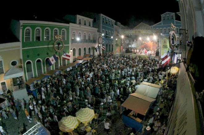 Reconhecimento facial ajuda a capturar 42 foragidos no Carnaval de Salvador - 2