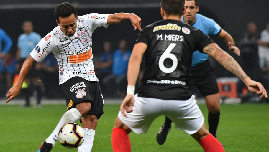 Repórter revela que acordo por rescisão de Jadson com o Corinthians avançou; Coxa aguarda desfecho - 1