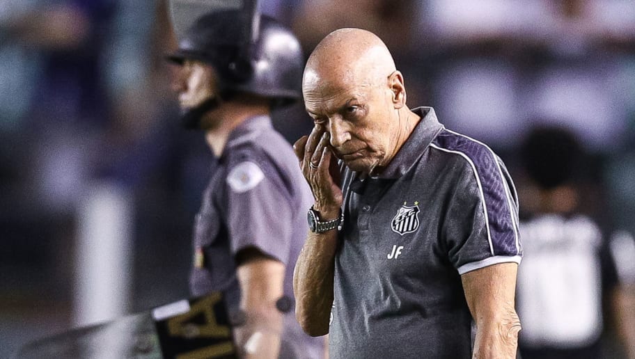 Titular com Sampaoli, meia tem futuro incerto no Santos após perder espaço com Jesualdo - 1